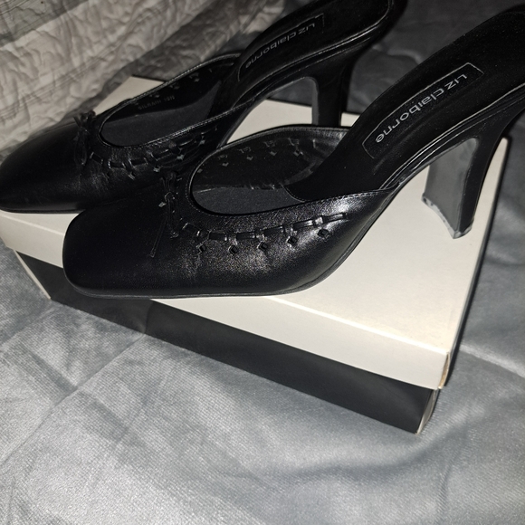 Liz Claiborne Black Leather Mules - Picture 2 of 4